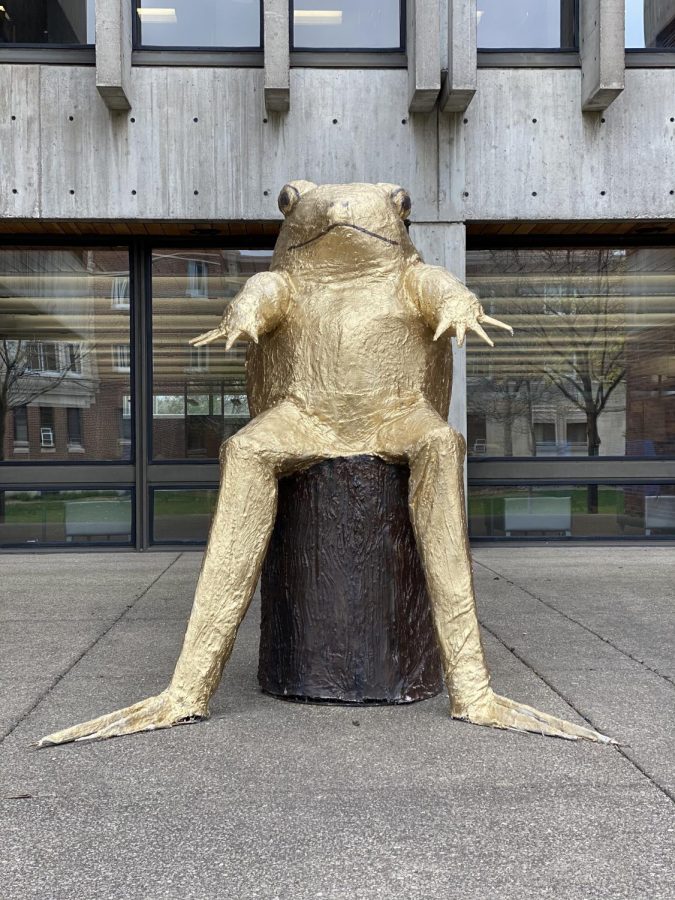 Taleah+AlldrittThis+eye-catching+frog+boy+sculpture%2C+created+by+frst+year+Janell+Hammer%2C+is+made+out+of+chicken+wire+and+plaster.+Her+masterpiece+can+be+spotted+on+Hewitt+near+Bush+Library.%0A