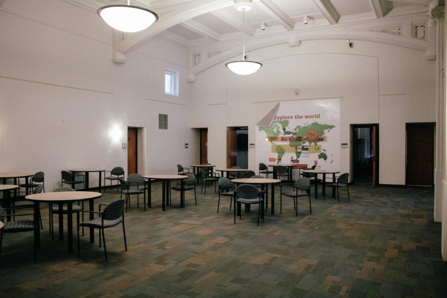 A hallway in Giddens Learning Center (GLC) where students often study and meet remains more empty
than usual in recent semesters since moving to hybrid and online modalities.