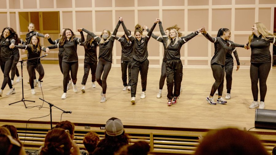 Hamline’s women’s soccer team performed a choreographed dance for the inaugural SAAC D3 week talent show.