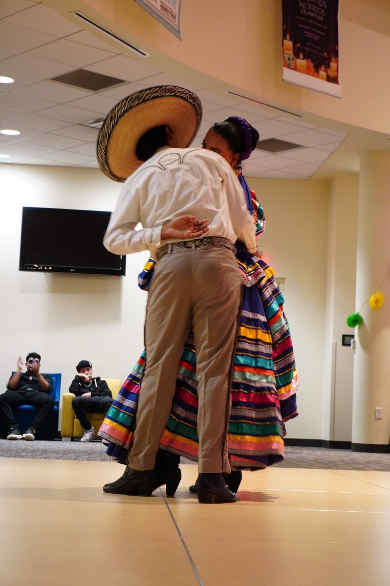 Performers danced at Hamline Unidos’ Dia de los Muertos event.
