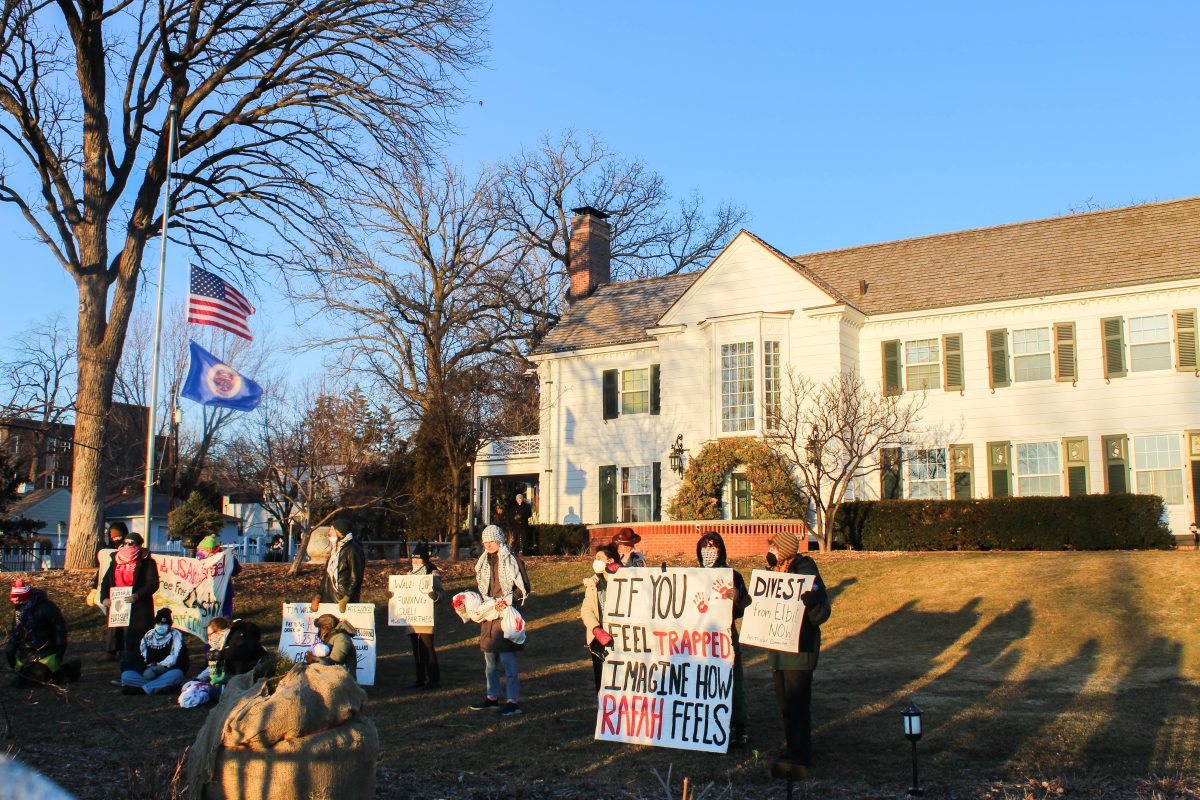 Protestors occupied Eastcliff’s lawn with demands of divestment for Governor Walz.
