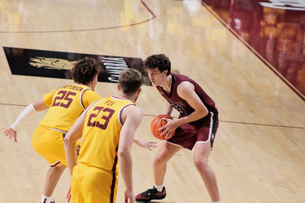 Basketball faces off against UMN for first time in 90 years