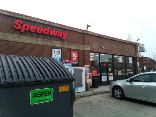 The Speedway across the street from Hamline's campus is currently locked from the outside. Customers must wait until an employee lets them into the store due to an increased need in security.